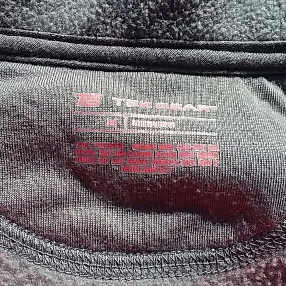 Half zip pullover - Picture 2 of 3